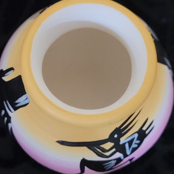 Mini Ceramic Pot. Signed Elsiel Dine ; Southwestern Pottery; Folk Art; 2" - Picture 5 of 6